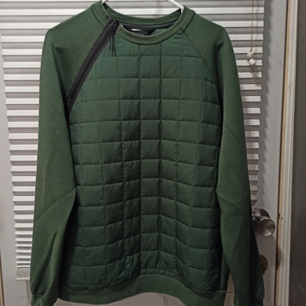 Nike sportswear tech